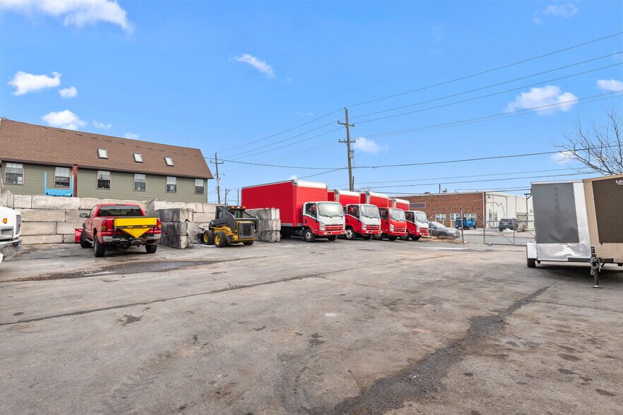 More Photos Of 7011 Beaver Dam Rd, Levittown Industrial For Sale