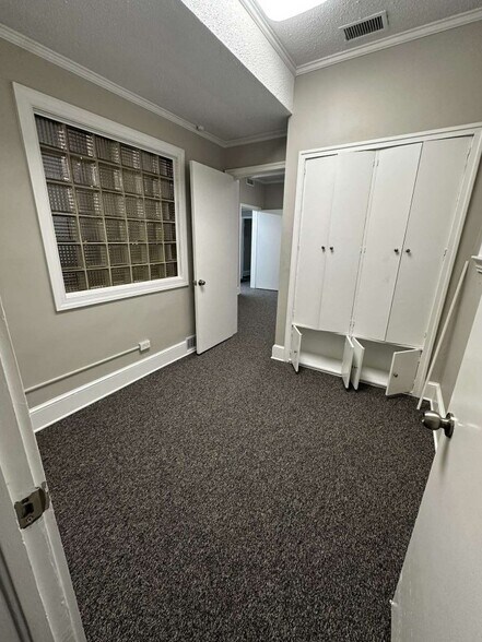 More Photos Of 133 E Frederick St, Gaffney Office For Lease