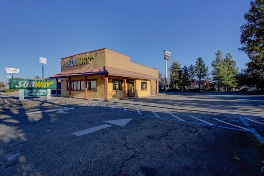 Primary Photo Of 2741 McMurray Dr, Anderson Restaurant For Sale
