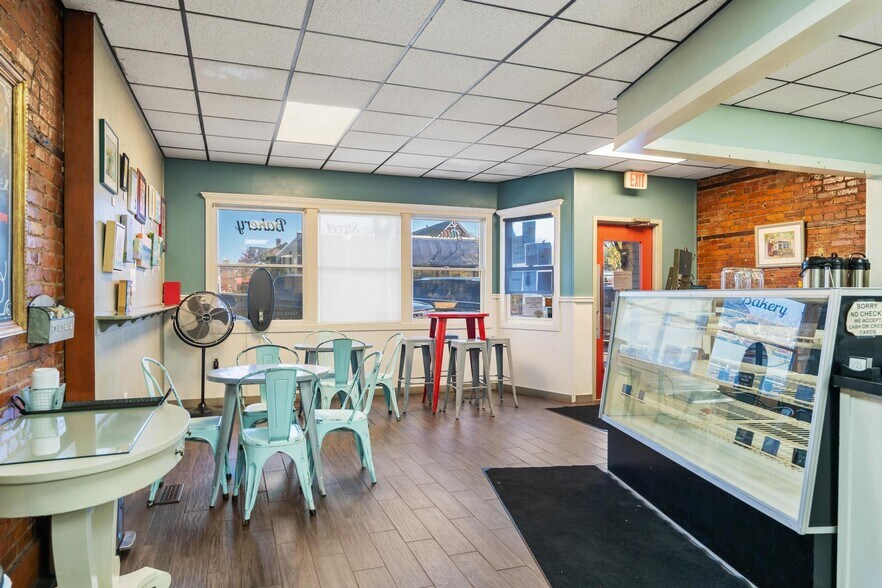 More Photos Of 110 S Lake St, Boyne City Restaurant For Sale