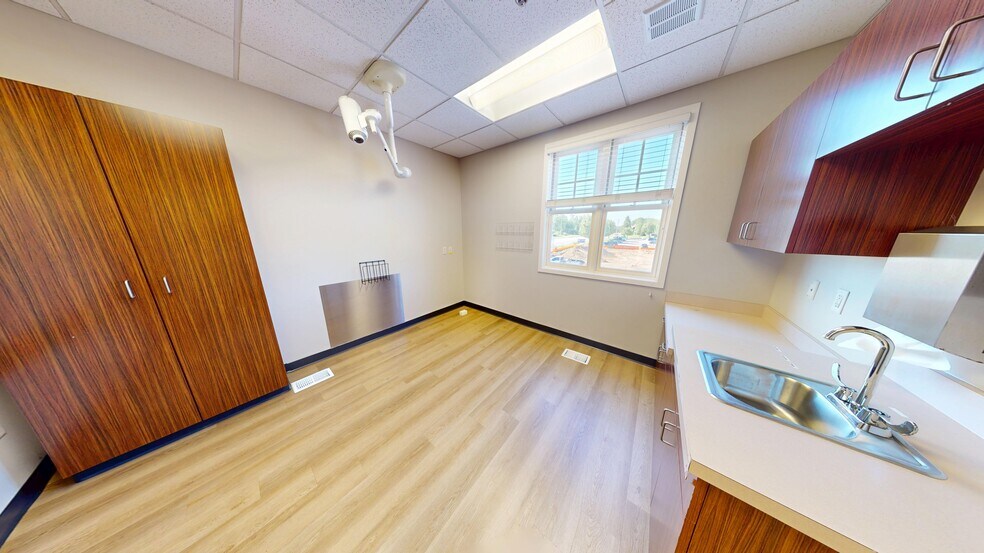 More Photos Of 1195 Wilson Ave NW, Grand Rapids Medical For Sale
