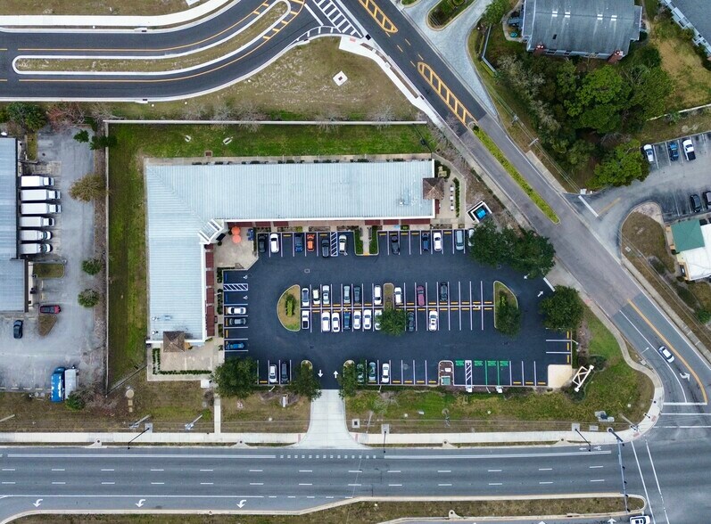 More Photos Of 601 Lake Minnie Dr, Sanford Unknown For Lease