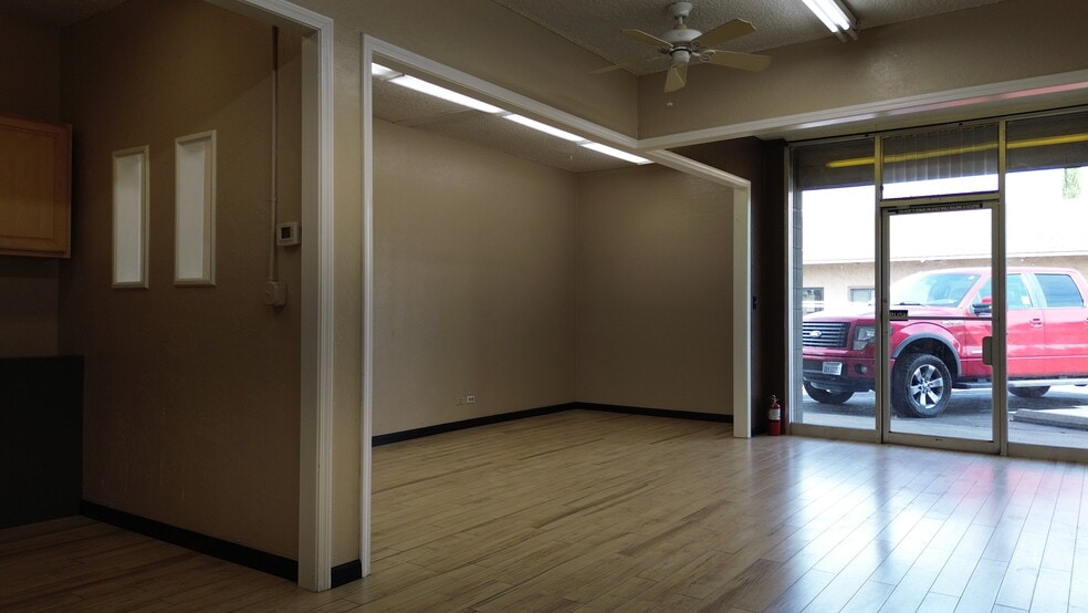 More Photos Of 2358-2368 Lincoln St, Oroville Office For Lease