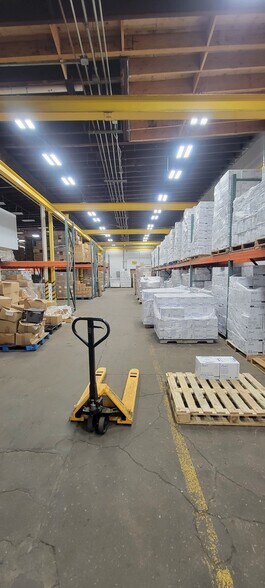 More Photos Of 17 Jackson St, Freehold Warehouse For Sale