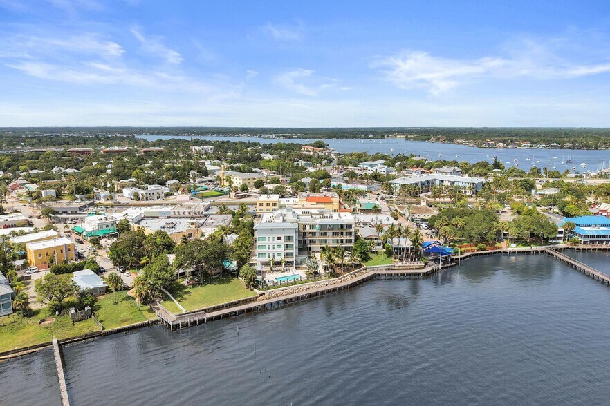 Primary Photo Of 37-41 SW Seminole St, Stuart Apartments For Lease