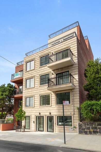 More Photos Of 2323 30th Rd, Astoria Office For Sale