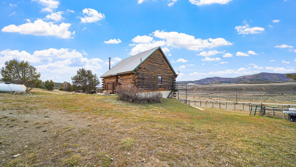 More Photos Of 41 County Road 9, Meeker Specialty For Sale