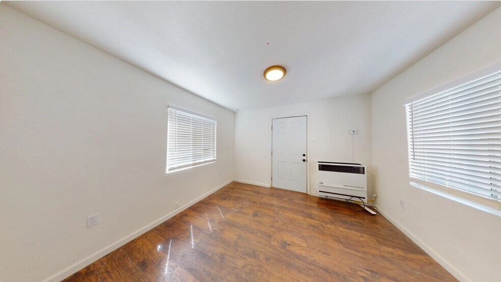 More Photos Of 2715 Twin View Blvd, Shasta Lake Multifamily For Sale