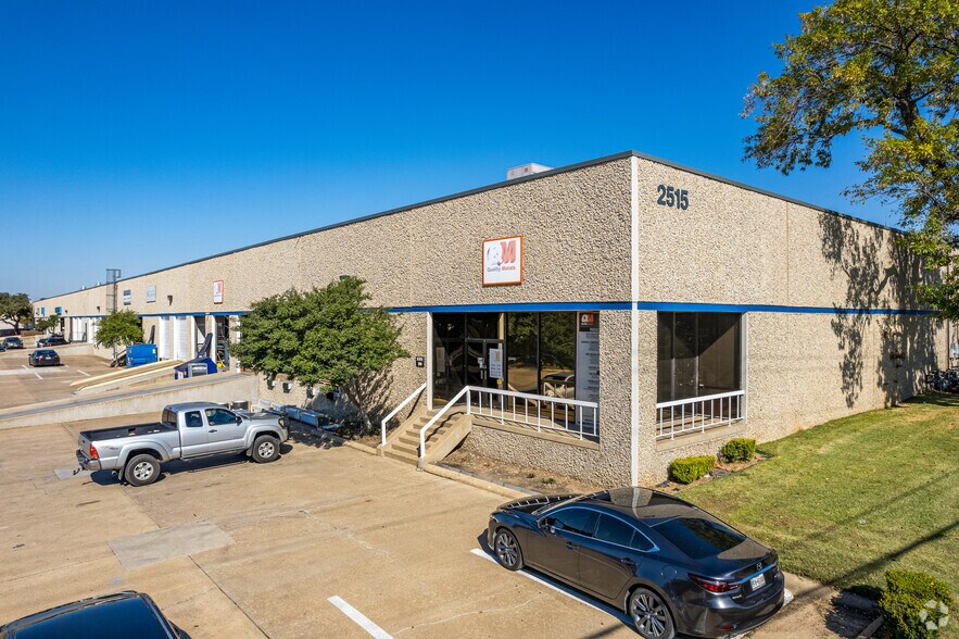 Primary Photo Of 2515 Willowbrook Rd, Dallas Warehouse For Lease