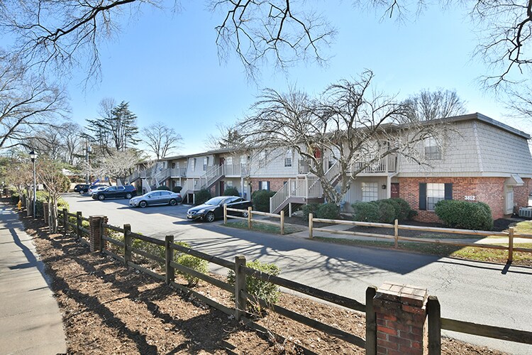 More Photos Of 3812 Country Club Rd, Winston-Salem Apartments For Sale