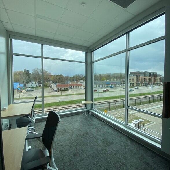 More Photos Of 2801 Marshall Ct, Madison Office For Sale