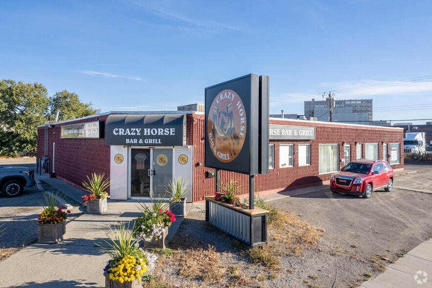 Primary Photo Of 4068 Ogden Rd SE, Calgary Restaurant For Lease
