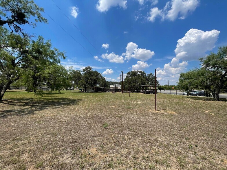 More Photos Of 2239 FM 3432, Adkins Freestanding For Sale