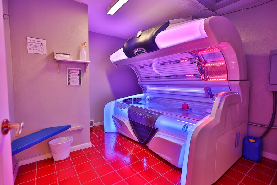 More Photos Of 1103 E Acton Ave, Wood River General Retail For Sale