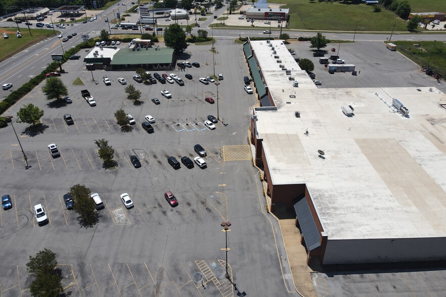 More Photos Of 13620 Highway 43 N, Northport Storefront For Sale