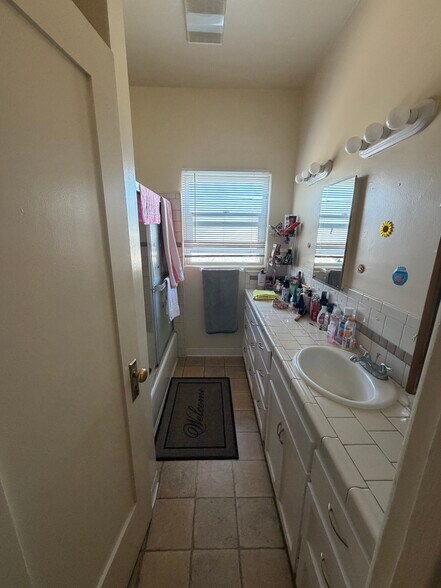 More Photos Of 757 Leonard Ave, Los Angeles Apartments For Sale