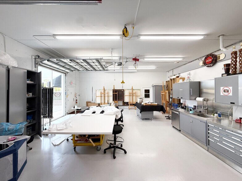 More Photos Of 1214 Roebuck Ct, West Palm Beach Warehouse For Sale