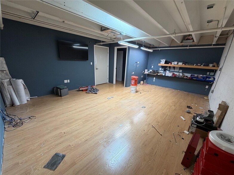 More Photos Of 4310 SW 73rd Ave, Miami Warehouse For Lease