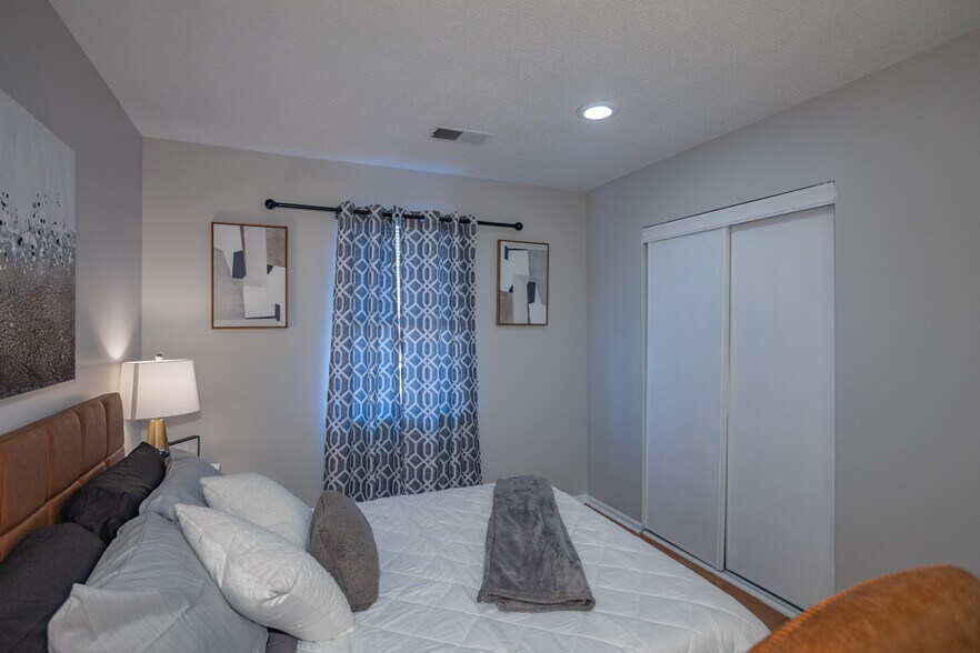 More Photos Of 3108 Eaton St, Kansas City Multifamily For Sale