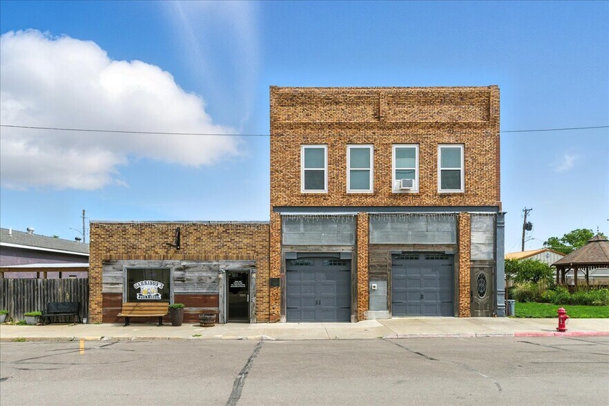 More Photos Of 501-503 Iowa Ave, Essex Storefront Retail Residential For Sale