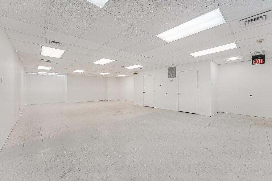 More Photos Of 297-299 Herndon Pky, Herndon Medical For Lease