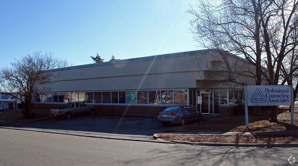 More Photos Of 1109 Burman Dr, Jacksonville Office For Sale