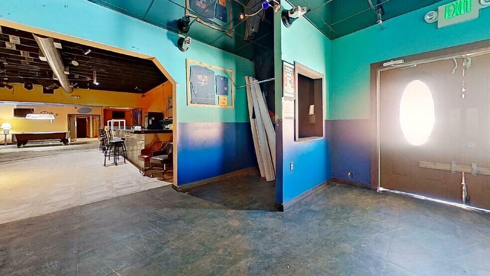 More Photos Of 95 Lake St, Gilford Restaurant For Sale