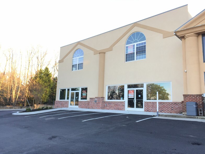 More Photos Of 9999 Brook Rd, Glen Allen Freestanding For Lease