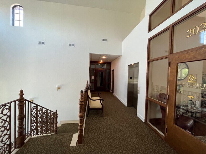 More Photos Of 4477 Legendary Dr, Destin Office Residential For Sale