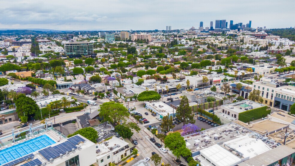More Photos Of 616 N Robertson Blvd, West Hollywood Storefront Retail Office For Sale