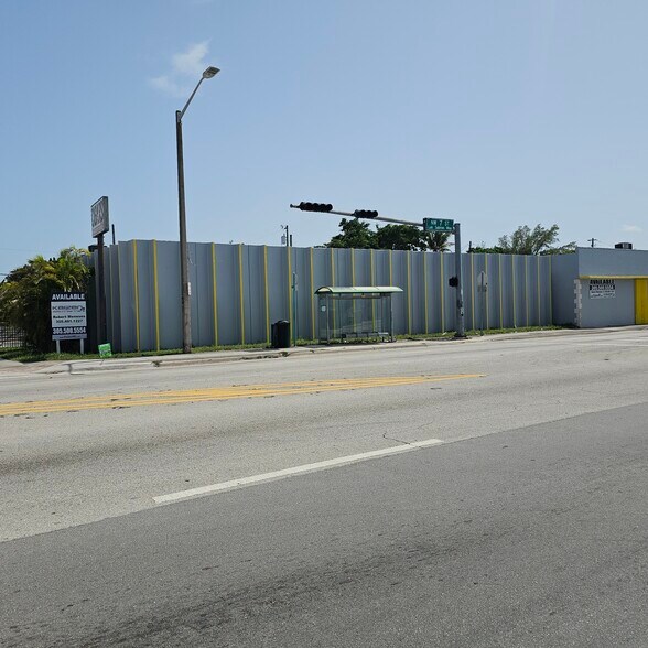 More Photos Of 3420 NW 7th St, Miami Light Distribution For Lease
