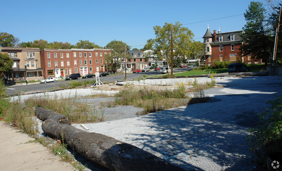 Primary Photo Of 1301 State St, Harrisburg Land For Sale