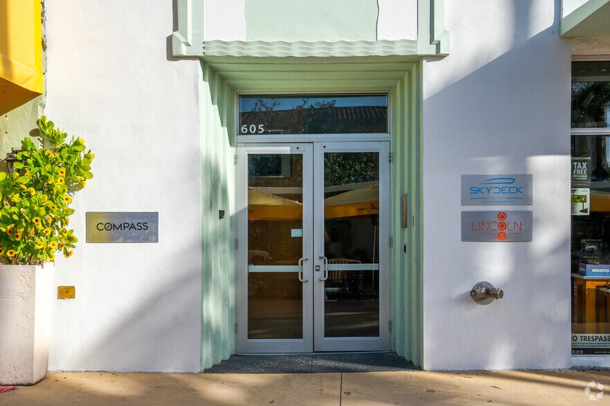More Photos Of 605 Lincoln Rd, Miami Beach Office Residential For Lease