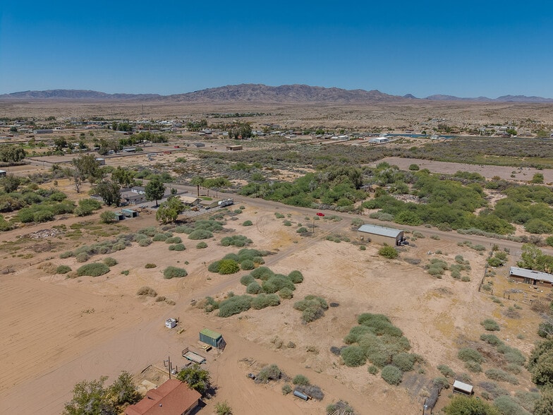 More Photos Of 9512 S Evans Ln, Mohave Valley Warehouse For Sale