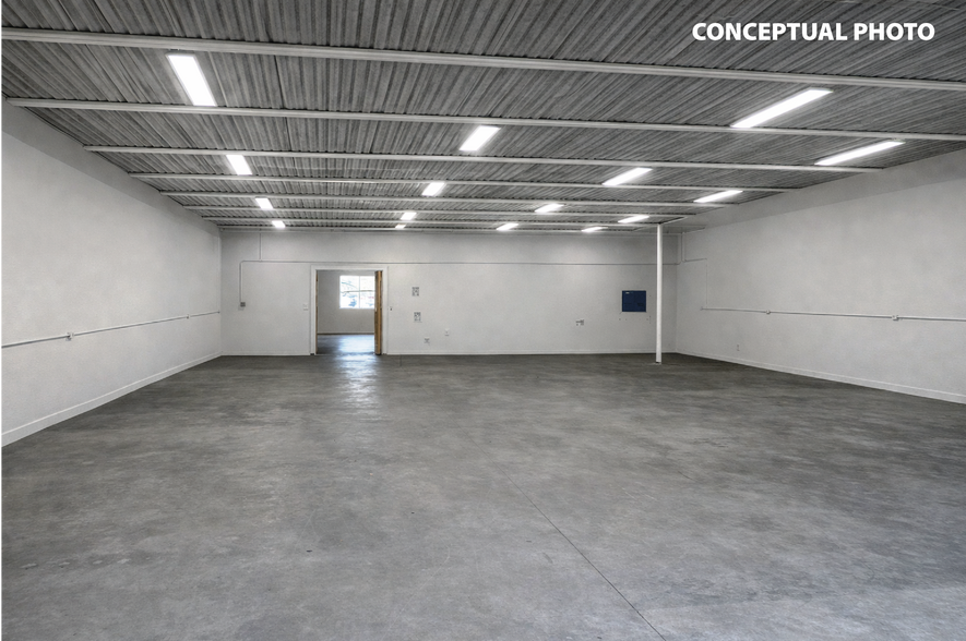 More Photos Of 1302 NE Pine Island Rd, Cape Coral Warehouse For Lease