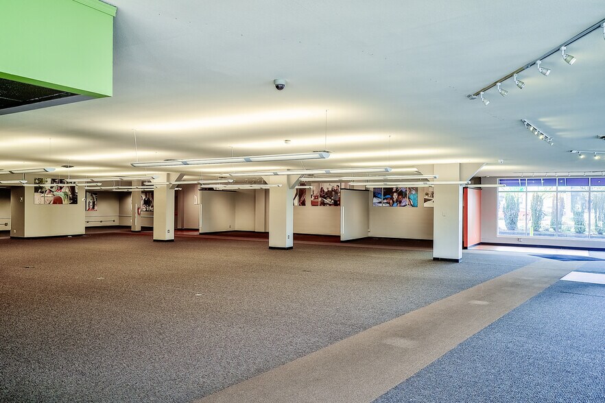 More Photos Of 2825 E Fourth Plain Blvd, Vancouver Freestanding For Lease