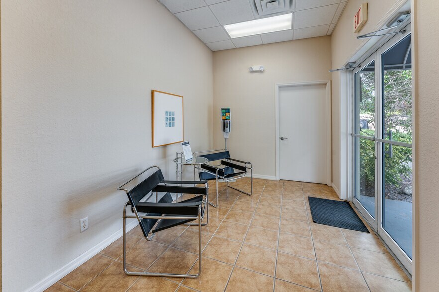 More Photos Of 8660 S Tamiami Trl, Sarasota Office For Sale
