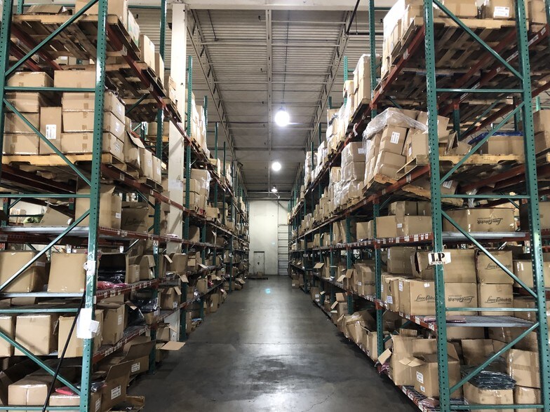 More Photos Of 2900 Datsun Dr, Memphis Distribution For Lease