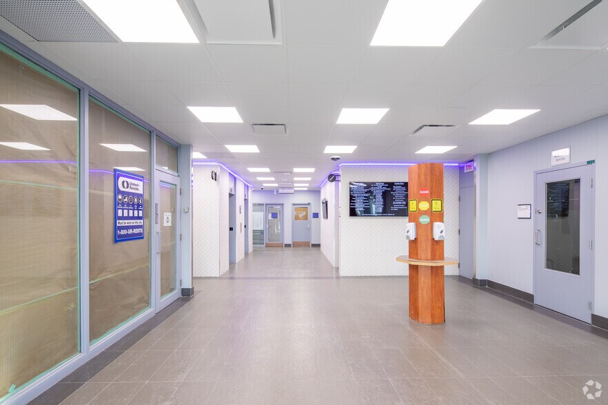 More Photos Of 2115 Finch Av W, Toronto Medical For Lease