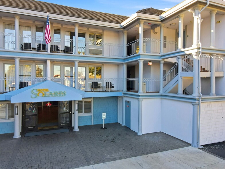 More Photos Of 600 Riverside Ave, Santa Cruz Hotel For Sale