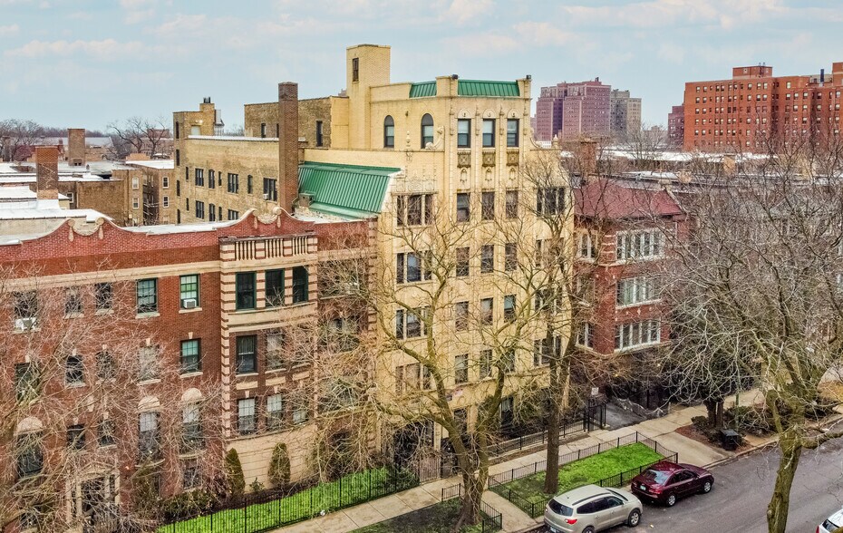 Primary Photo Of 6811 S Paxton Ave, Chicago Apartments For Sale