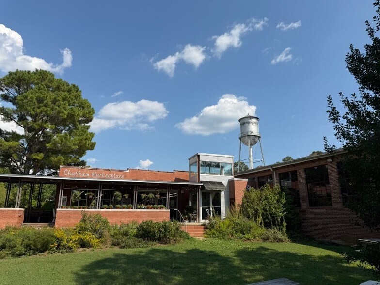 More Photos Of 480 Hillsboro St, Pittsboro Office For Lease