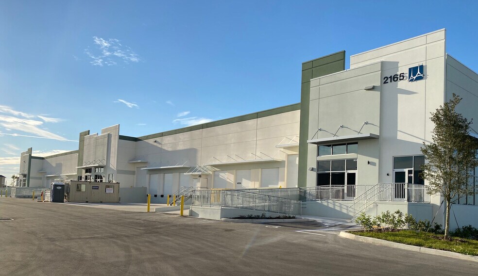 More Photos Of Hartle Rd, Clermont Unknown For Lease