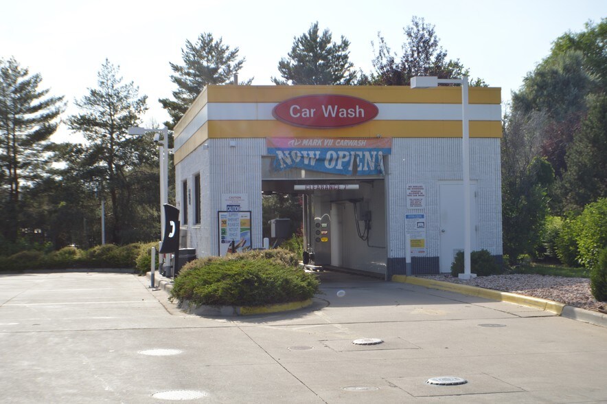 More Photos Of 9201 Huron St, Thornton Service Station For Sale