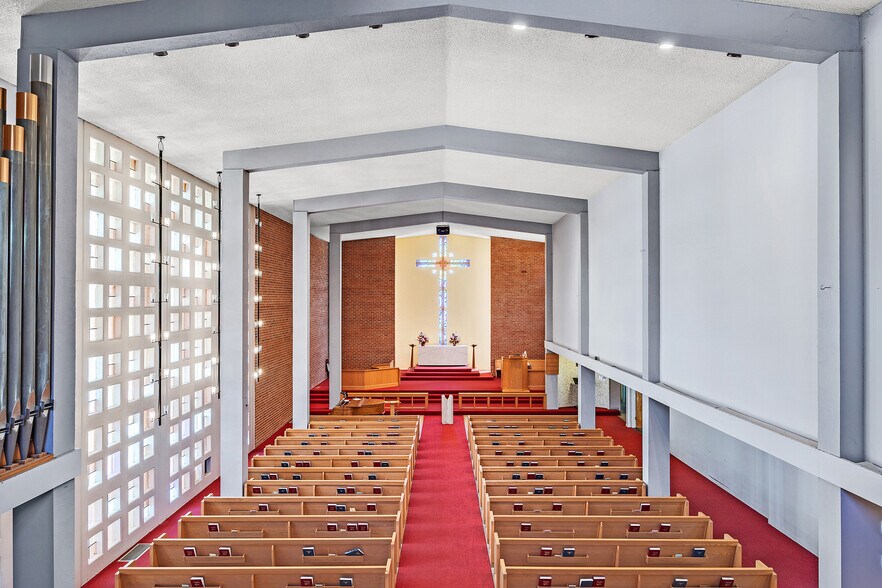 More Photos Of 1900 Potrero Way, Sacramento Religious Facility For Sale