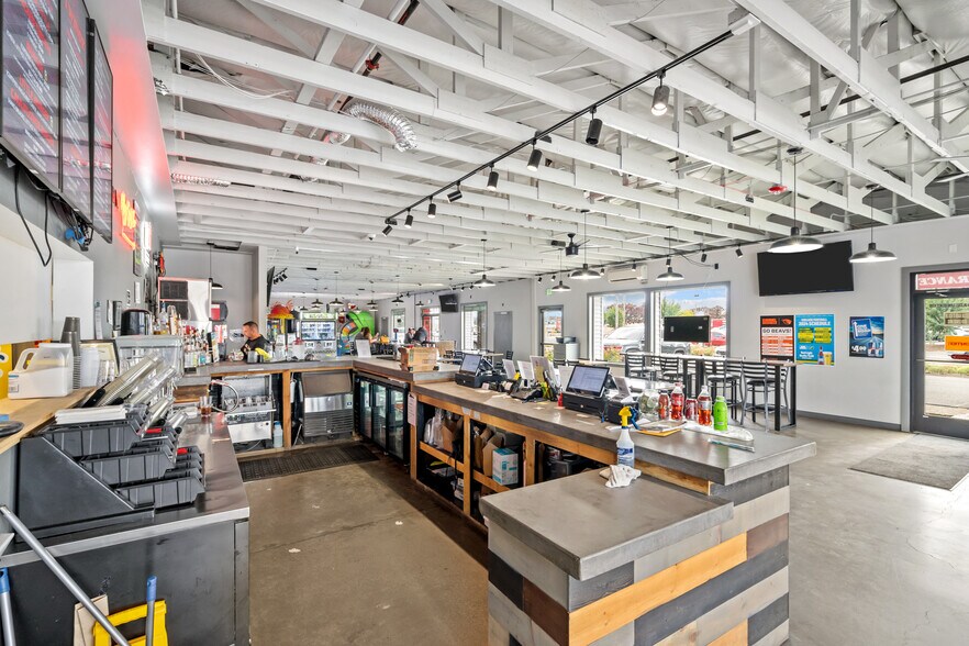 More Photos Of 2425 25th St SE, Salem General Retail For Sale