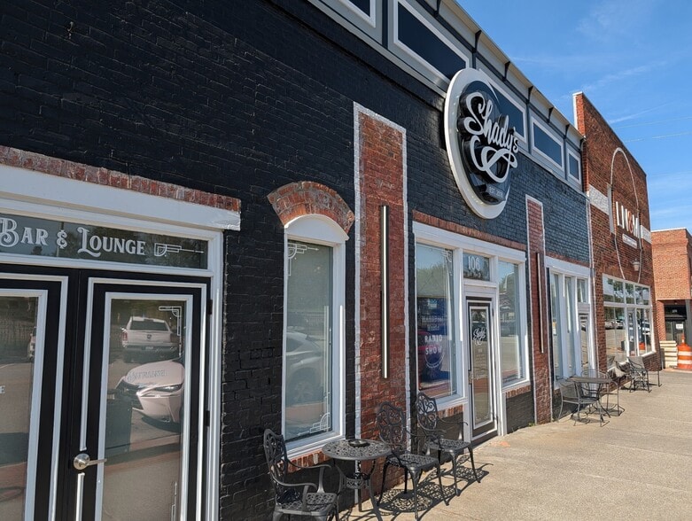 Primary Photo Of 106 E Main St, Garner Storefront For Lease