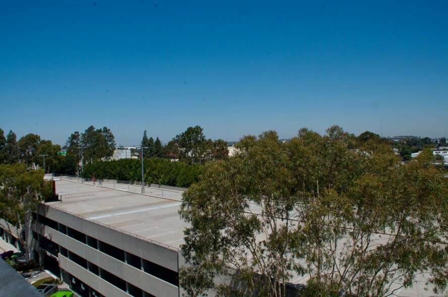 More Photos Of 1501 Hughes Way, Long Beach Office Residential For Lease