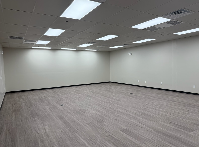 More Photos Of 9120 W Post Rd, Las Vegas Medical For Lease