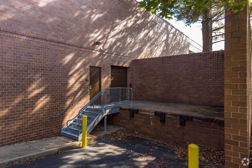 More Photos Of 8500 Cinder Bed Rd, Lorton Flex For Lease